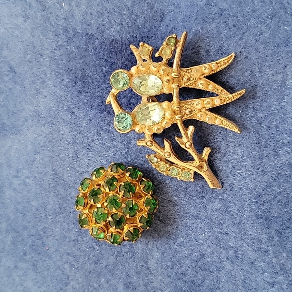 Vintage Brooches - Lot of 2